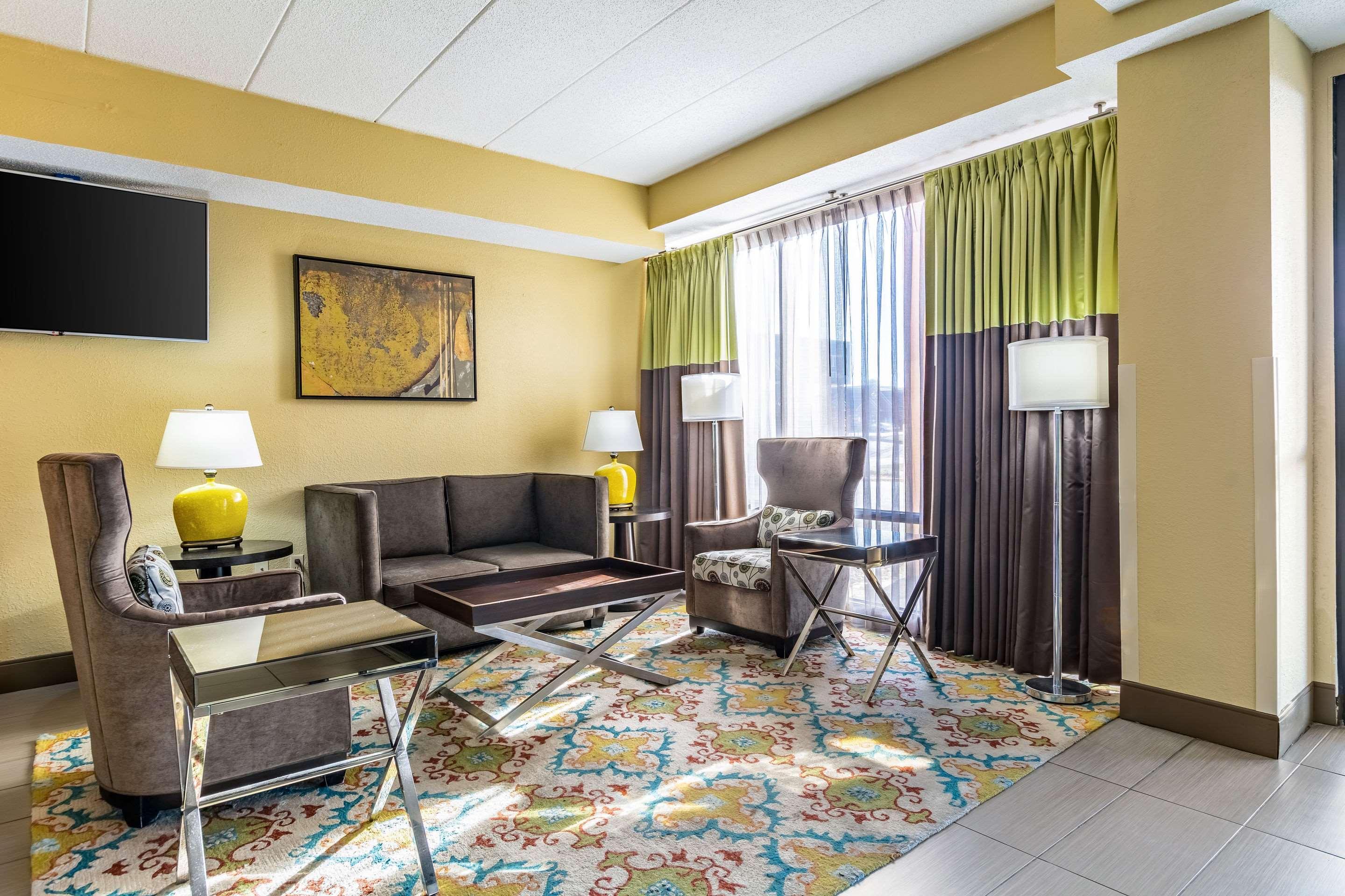 Quality Inn & Suites Southport Indianapolis Exteriér fotografie